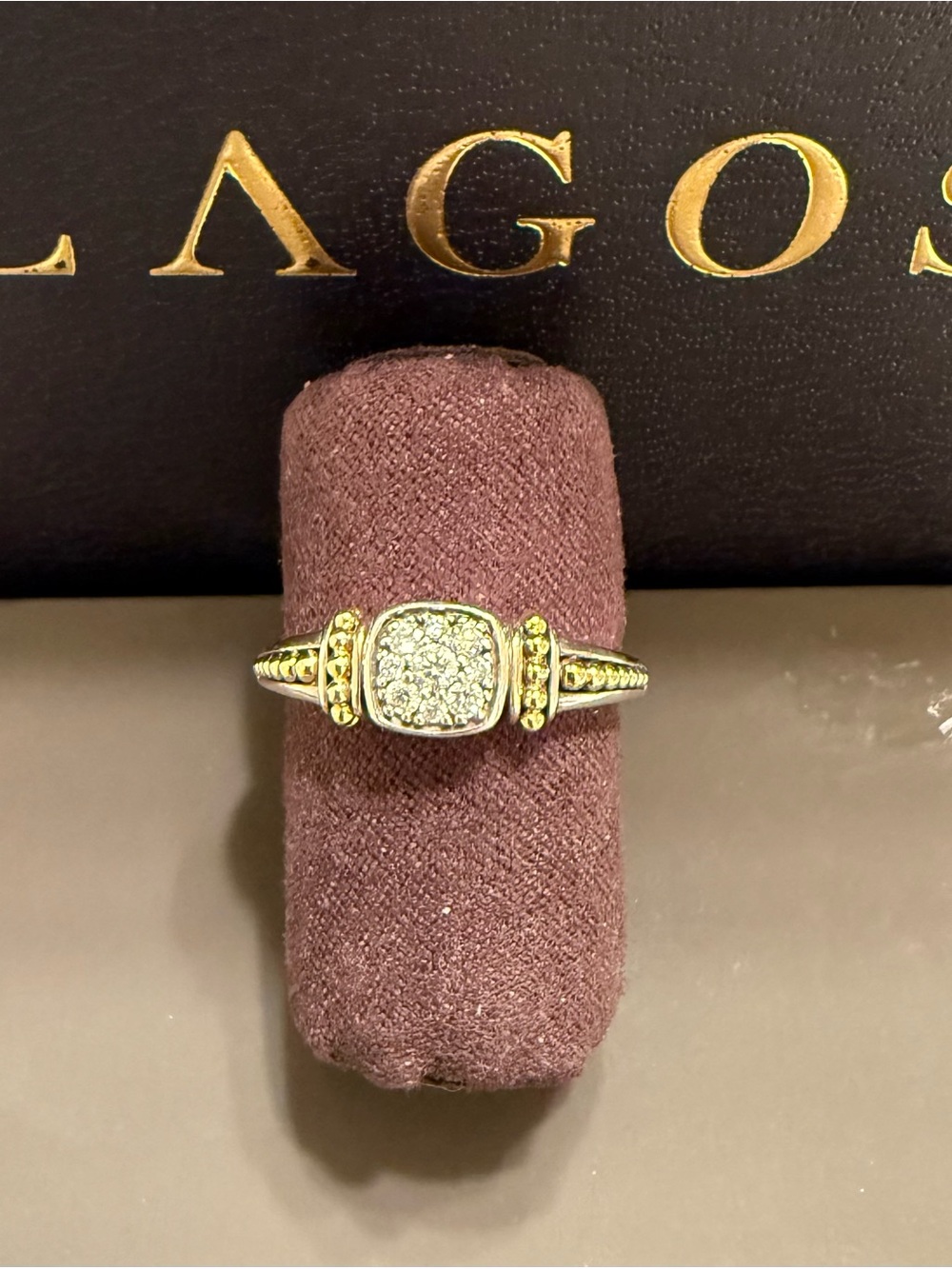 LAGOS Two Tone
Rittenhouse Pavé
Diamond Ring - Picture 15 of 15